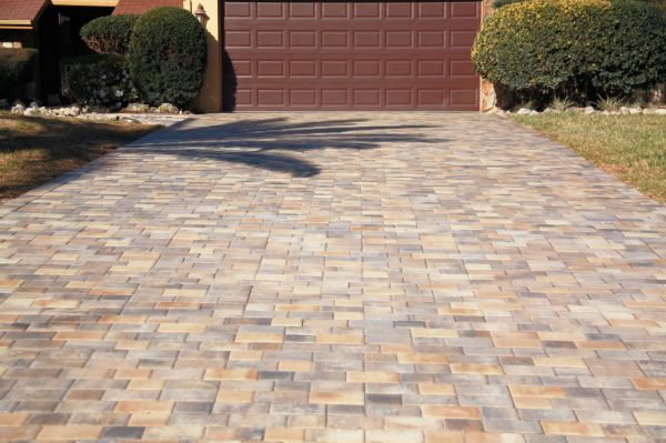 Driveway Pavers Replacement in Maryville